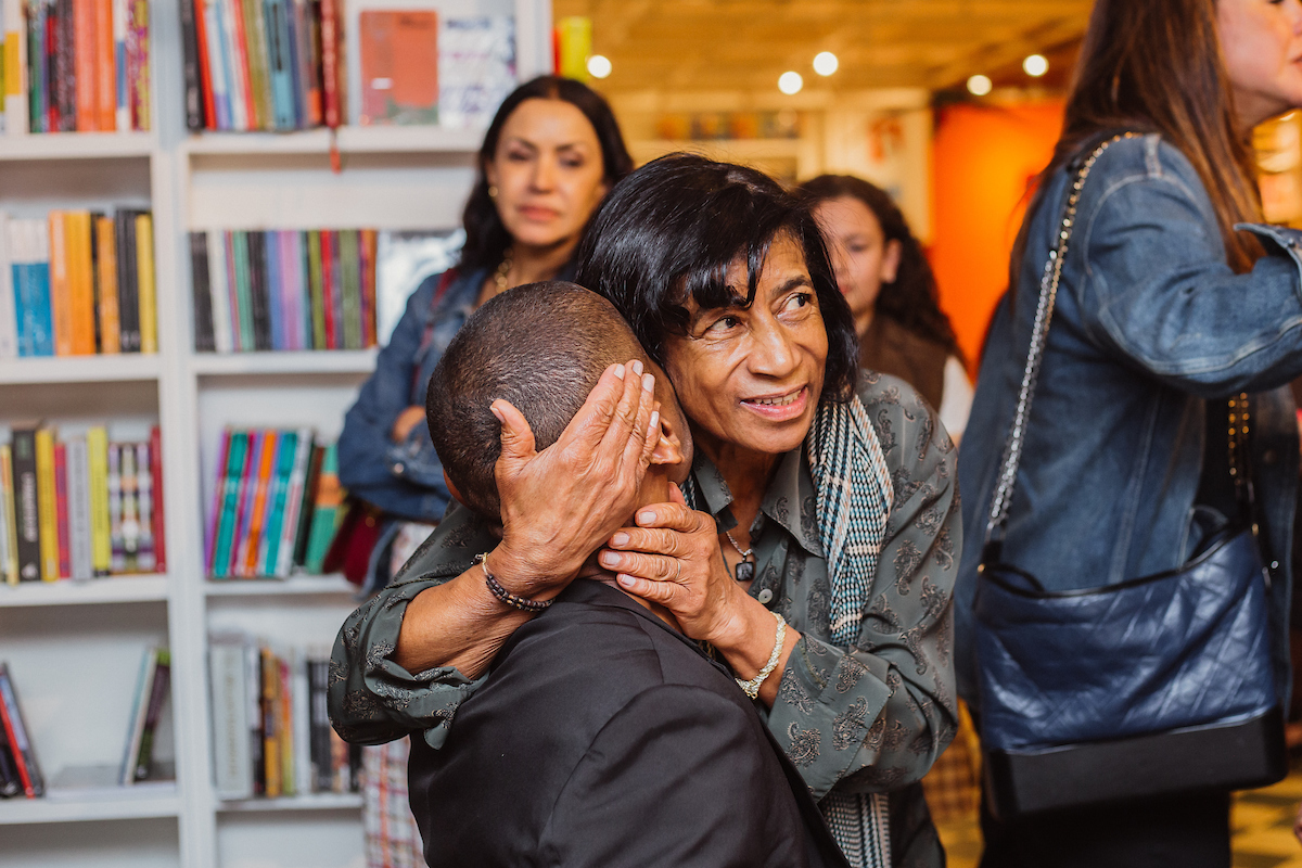 Antonio Obá com a mãe, Maria das Graças Costa de Paula