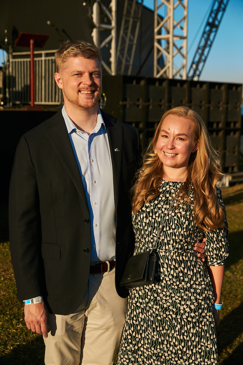 Embaixador da Finlândia, Ahti Torronen, e Irina Tuomela