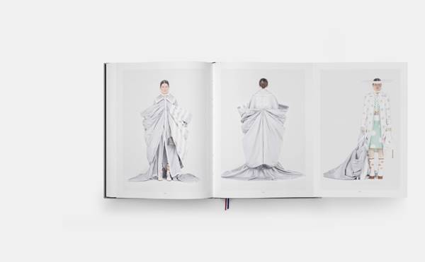 Livro da marca Thom Browne - Metrópoles