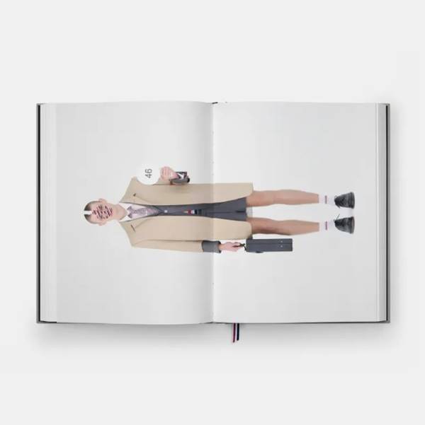 Livro da marca Thom Browne - Metrópoles