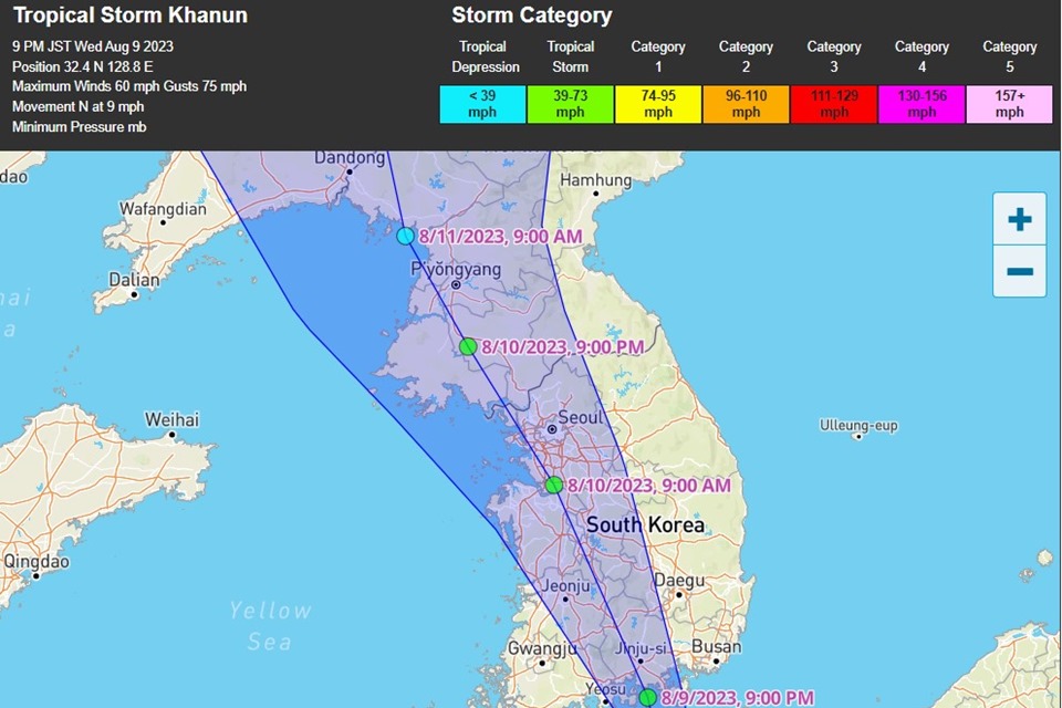 Mapa colorido com imagem da Coreia do Sul e detalhes informações sobre a passagem do Tufão Khanun