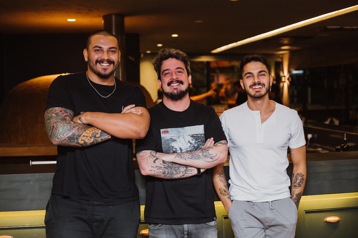 Daniel Bondi Gomes, Guilherme de Bem e Miguel Vaz (equipe de marketing do New)