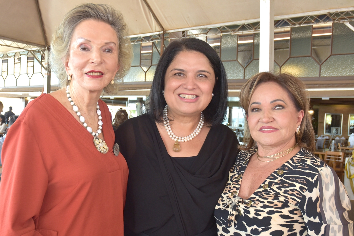 Clotilde Chaparro, Katia Cubel e Maria José Santana