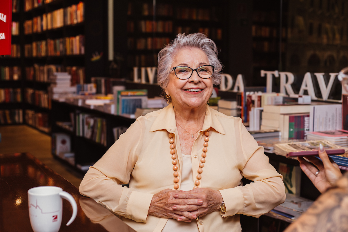 Lançamento de Livro Eda Coutinho - Metrópoles