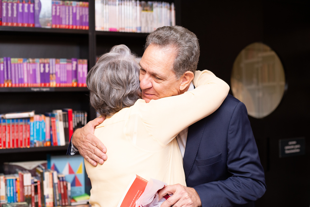 Lançamento de Livro Eda Coutinho - Metrópoles