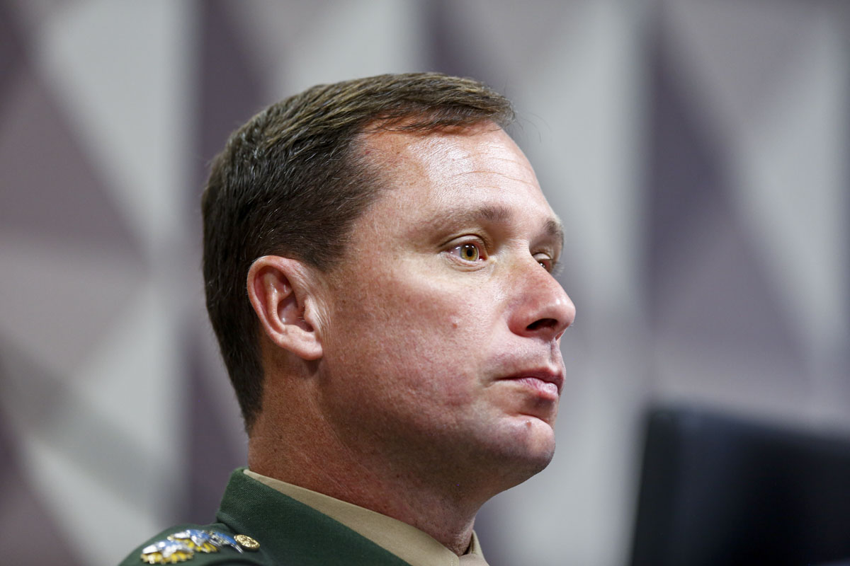 Delação PF Tenente-coronel do Exército Brasileiro, Mauro Cid, ex-ajudante de ordens de Bolsonaro, fica em silêncio durante sessão da CPMI do 8 de Janeiro