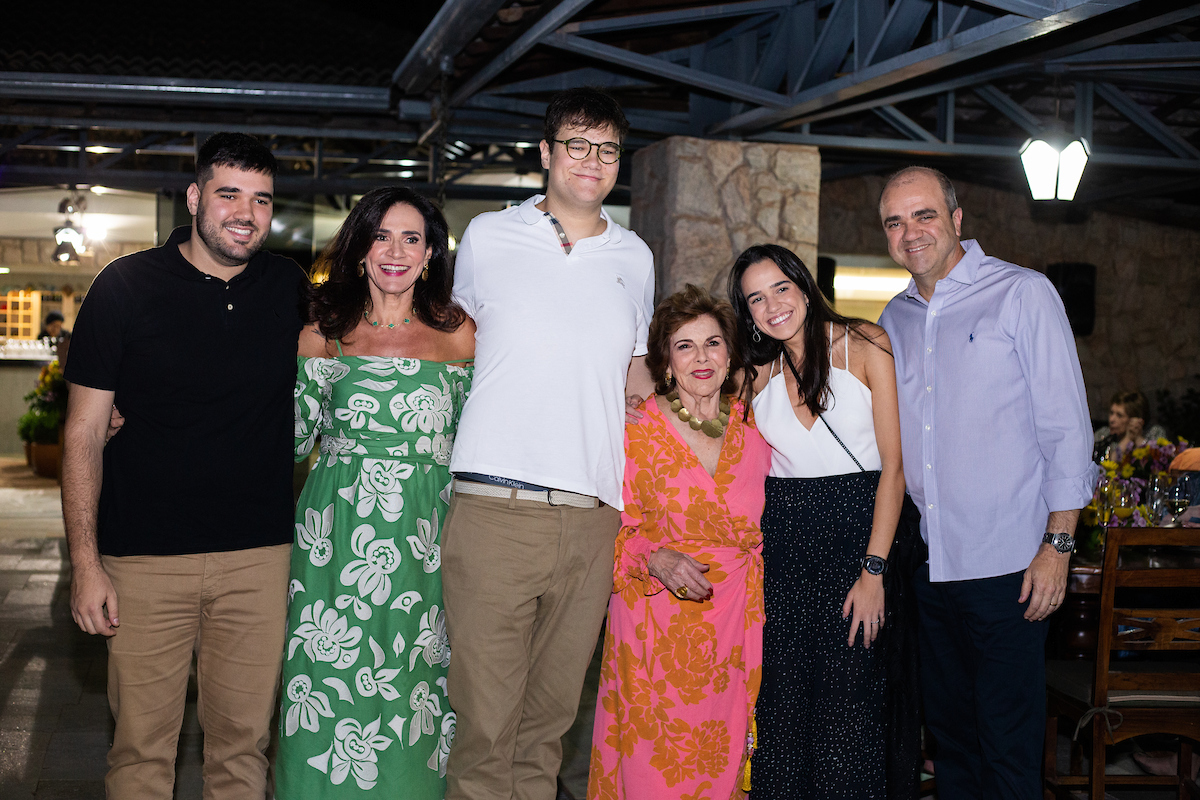 Arthur Fleury, Flavia Correa, Filipe Fleury, Alda Correa, Manuela Fleury e Ronaldo Fleury