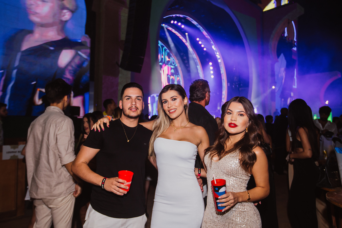 Iasmin Araújo, Carlos Henrique Medeiros e Agatha Oliveira