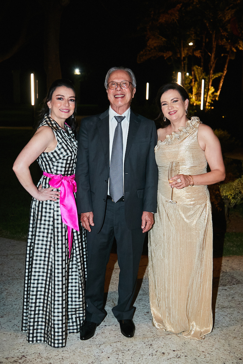 Camila Padrão Lyra, César Lyra e Maria Cristina Padrão Wallentin