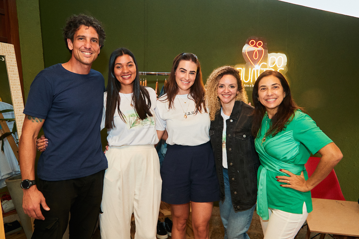 Vitor Bastos, Ana Paula Caldas, Mariana Giacometti, Vivian Ferrero e Marta Bastos