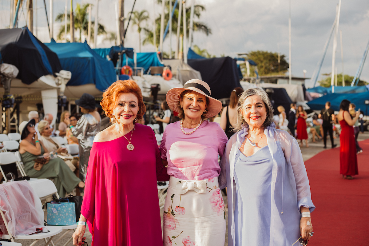 Marlene Cabrera, Ivelize Longhi e Maria Cristina Monteiro