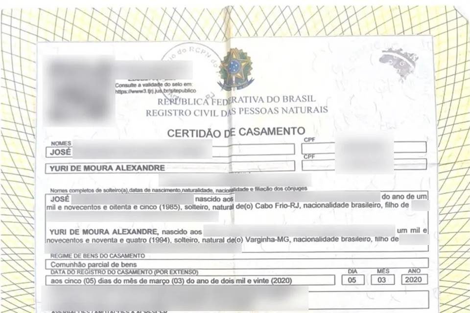 Certidão de casamento do agressor de Victor Meyniel com outro homem - Metrópoles