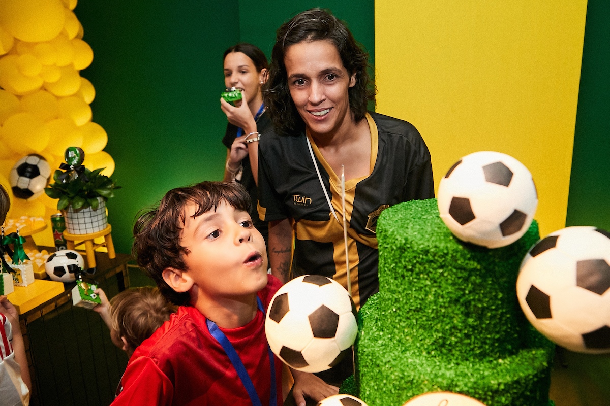 Aniversário de João Estevão Carvalho - Metrópoles