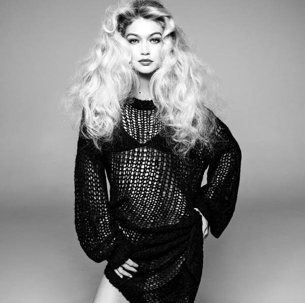 Imagem em preto e branco de Gigi Hadid em campanha de moda da Zara - Metrópoles