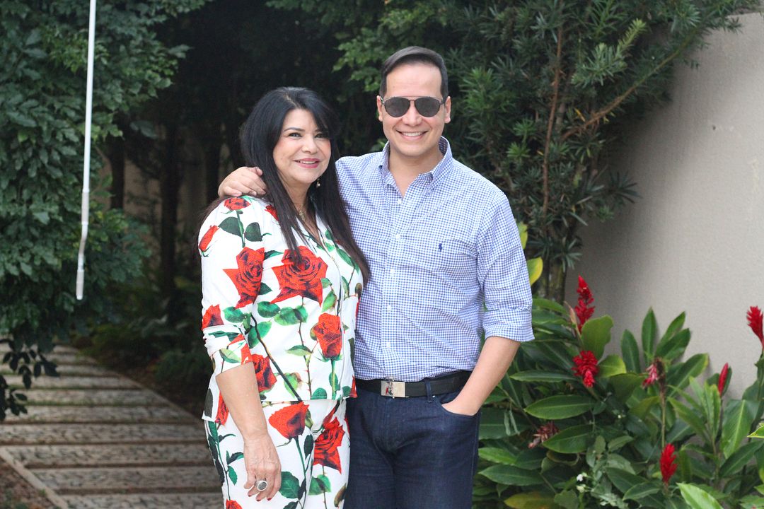 Nevinha Costa e Marcelo Chaves