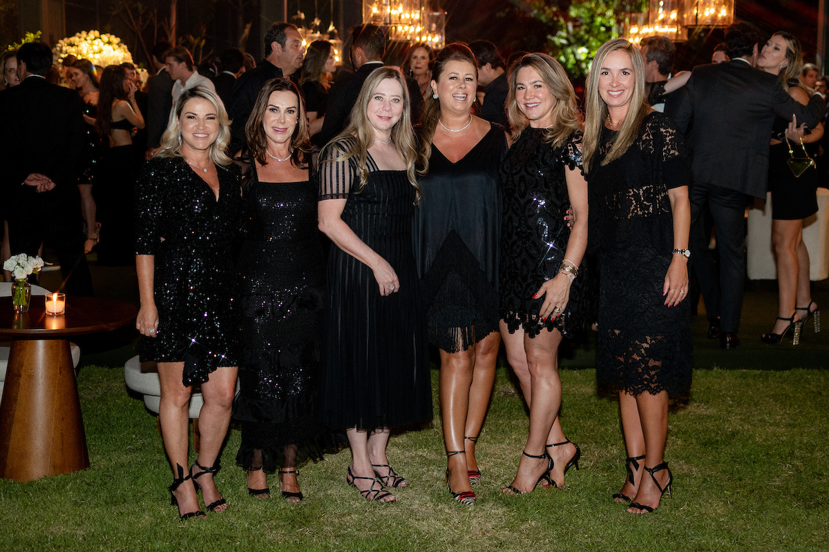 Ellen Paixão, Marta Claudino, Keila Sales, Juliana Grijo, Benigna Venâncio e Karina Marrara