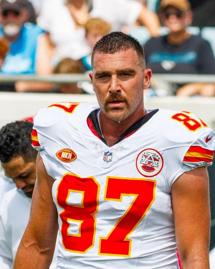 Atualmente, Travis Kelce defende o Kansas City Chiefs