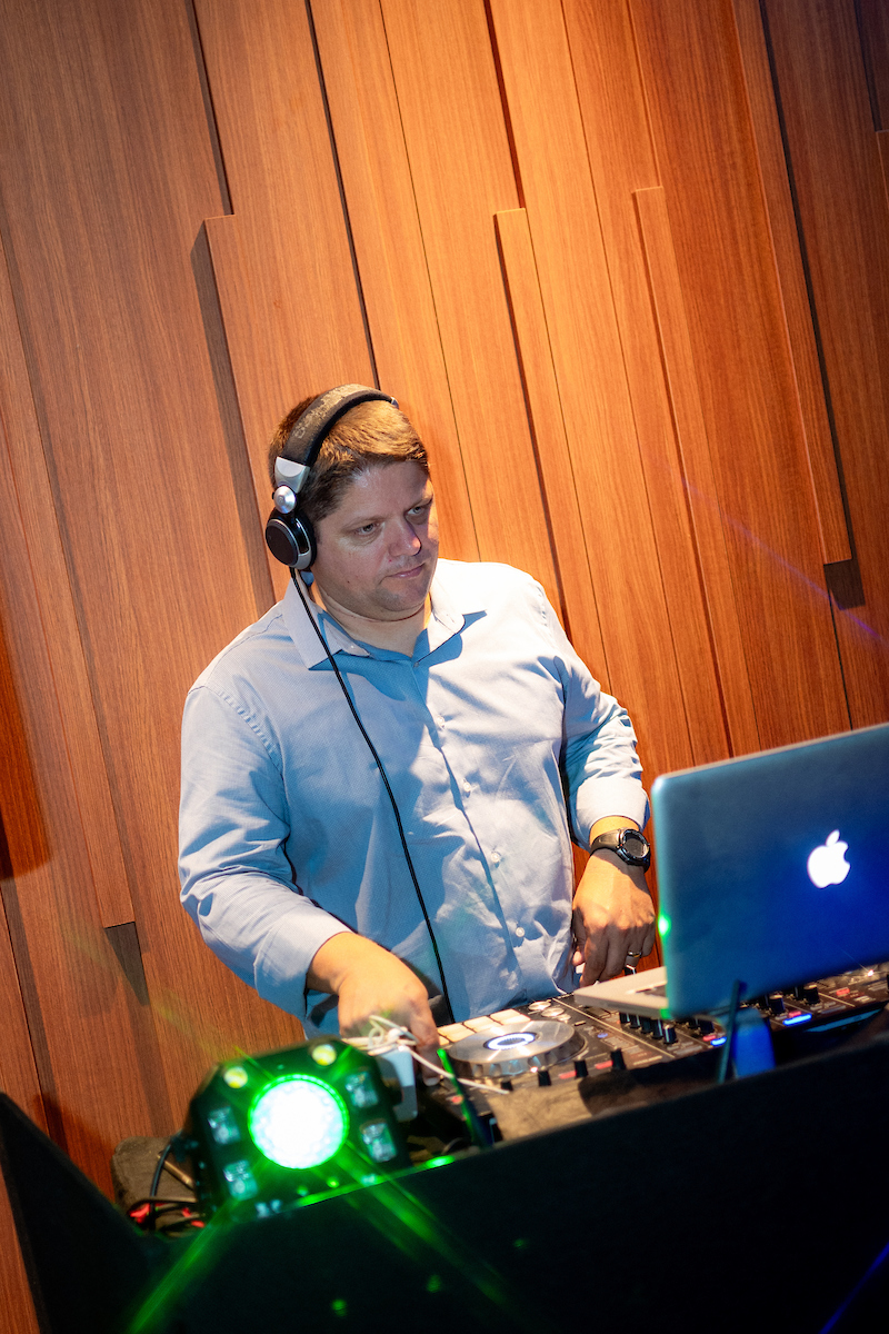 DJ Leandro