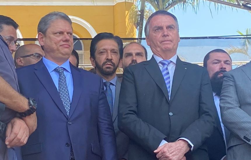 Bolsonaro almoça com Nunes, Tarcísio e ex-Rota para definir vice em SP