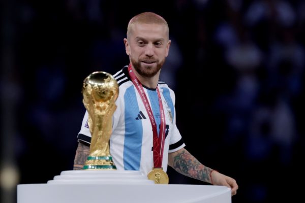 Papu Gómez suspenso do futebol por dois anos - Metrópoles