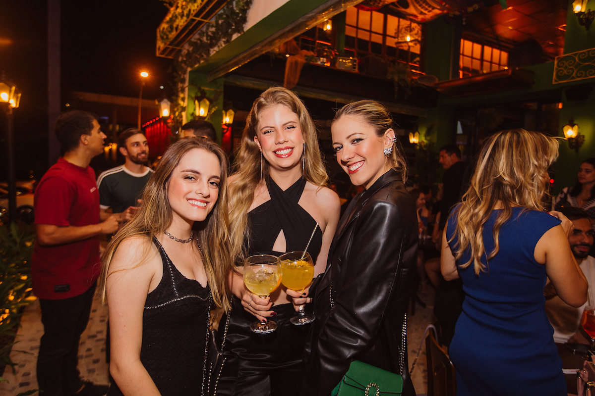 Anna Luiza Zapalowski, Natália Ferreira e Anna Carolina Zapalowski