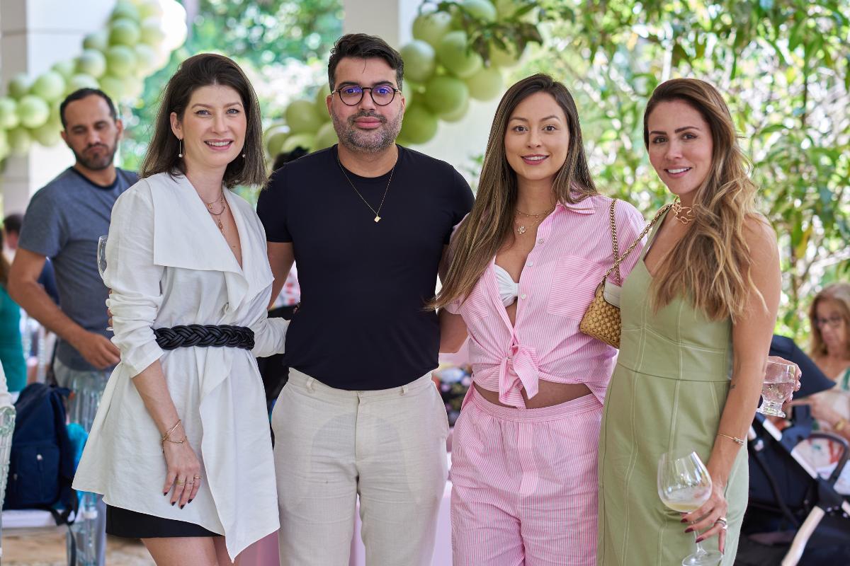 Lígia Cerqueira, Lázaro Resende, Luciana Martins e Babi Marangon