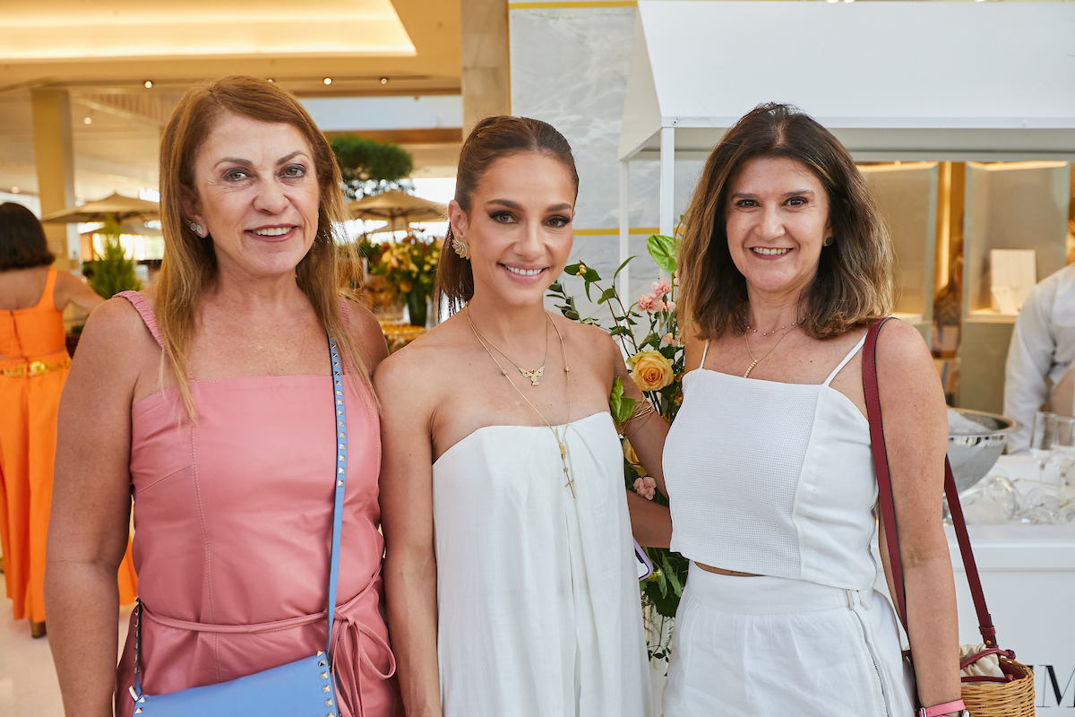 Soraia Debs, Cris Lemos e Lara Calaça