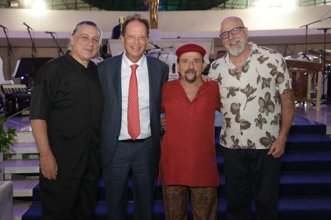 Renato Braz, Ernesto Tzirulnik, Carlinhos Antunes e Toninho Ferragutti