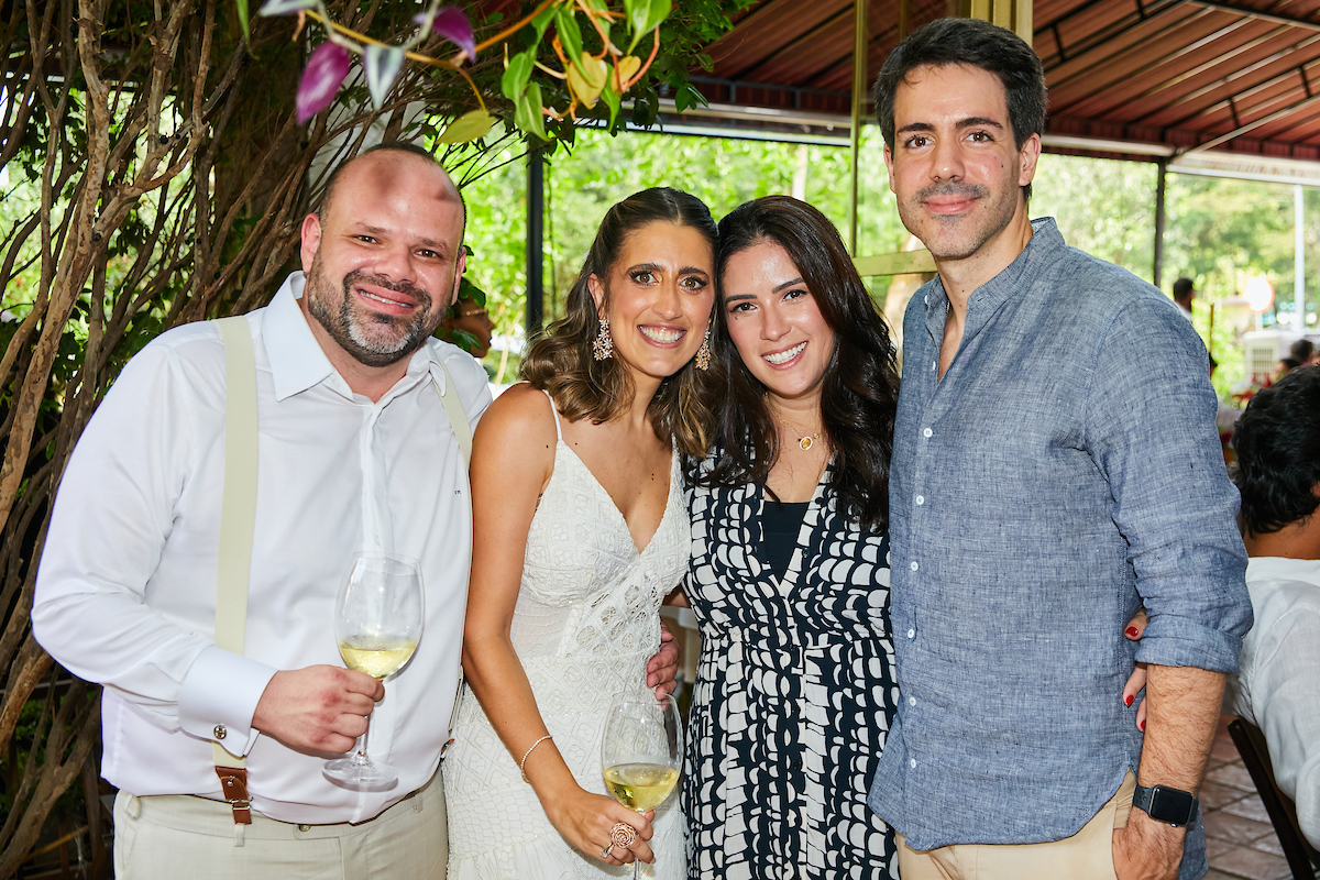 Flávio e Gabriela com Renata e Pedro Diehl