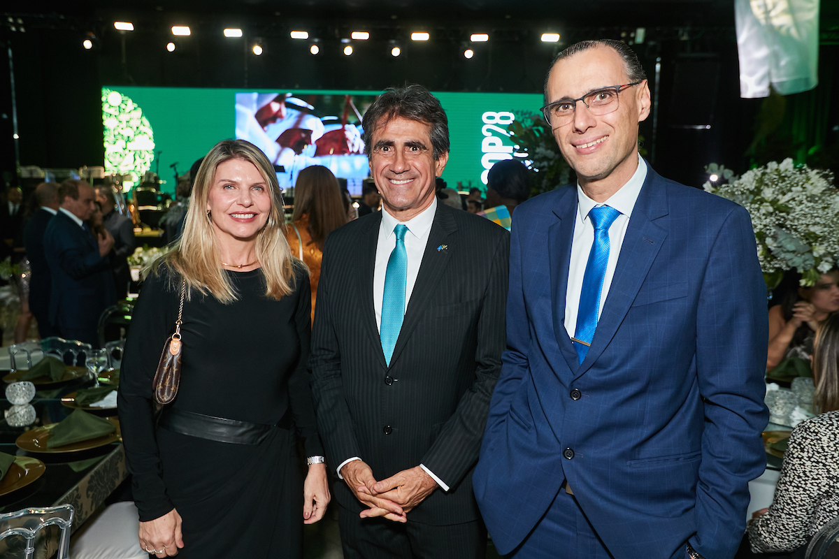 Marcia Hoffmann, Brunno Melucci e Rogério Ferreira