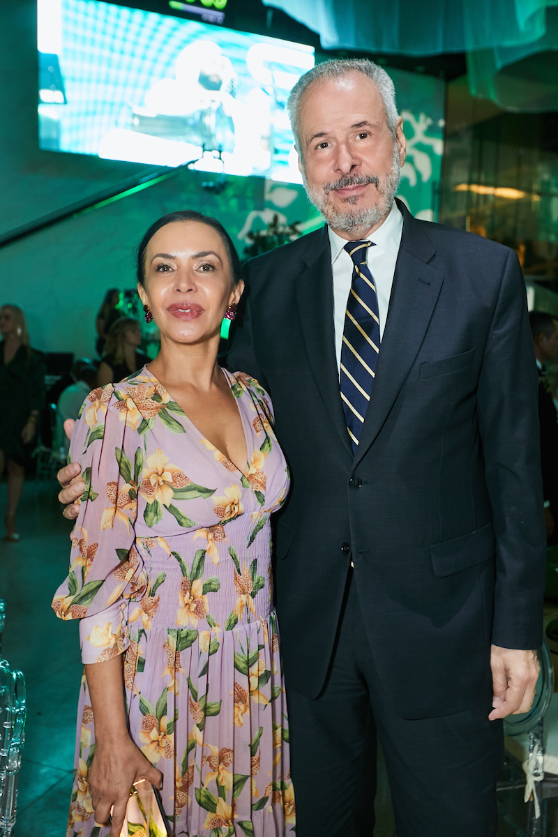 Claudia Meireles com o embaixador do Brasil na Índia, André Corrêa do Lago