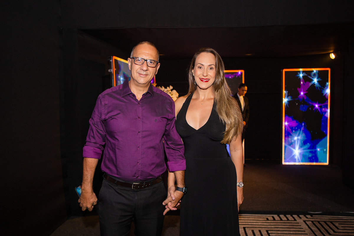 Rogério Leão e Elisangela Paiva