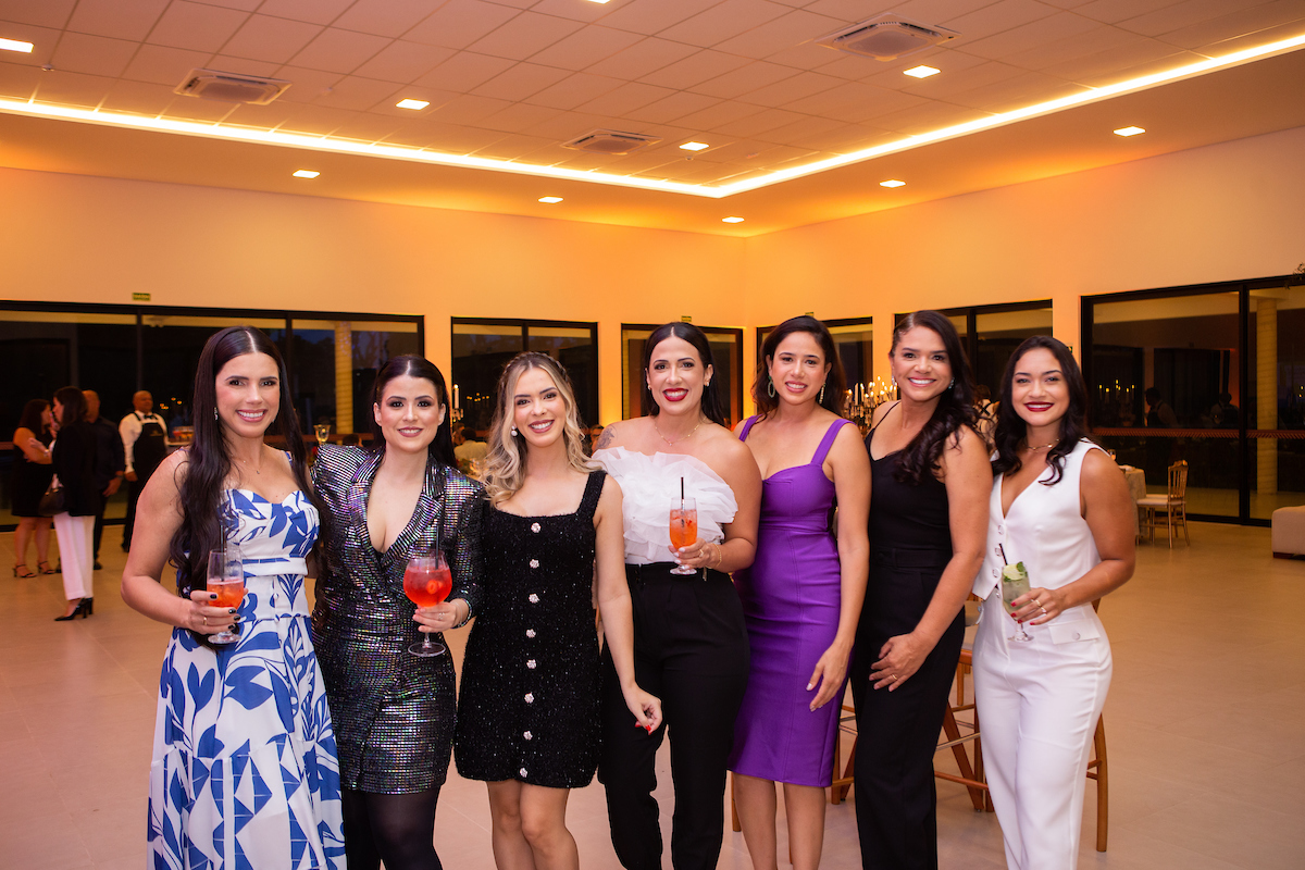 Felismina Souza, Alessandra Galdino, Anucha Soares, Gymene Lira, Silvana Alves, Marcia Rocha e Jackeline Vilas Boas