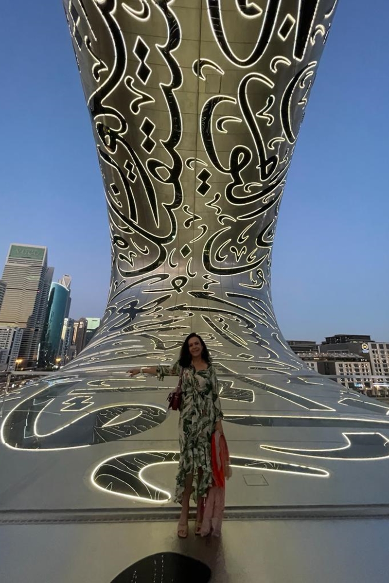 Claudia Meireles em Dubai - Metrópoles