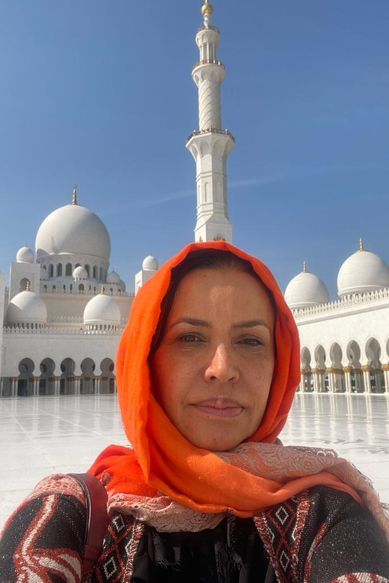 Claudia Meireles em Abu Dhabi - Metrópoles