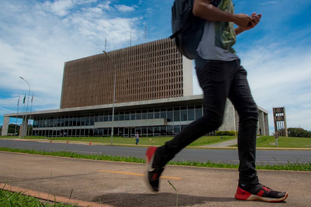 Servidores do GDF terão “feriadão” com ponto facultativo em 19 e 20/6
