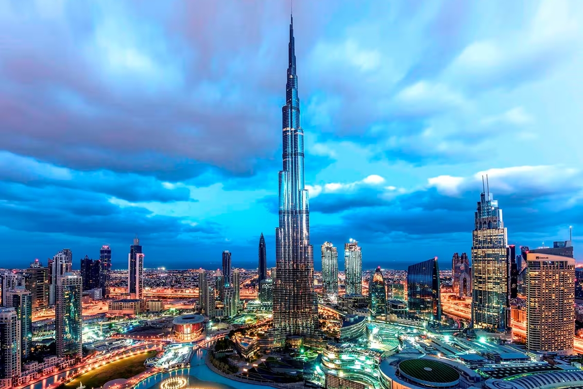 Foto colorida da vista superior de Dubai - Metrópoles