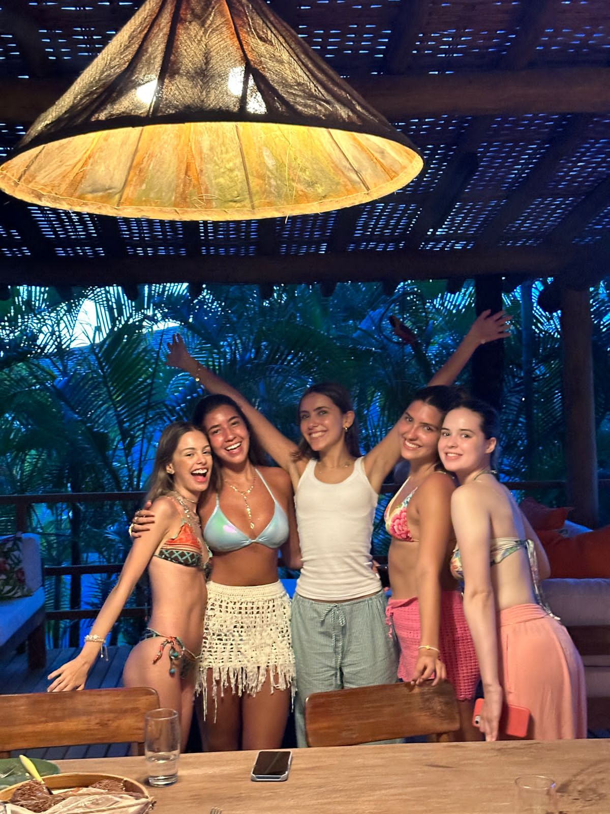 Valentina Barreto, Natália Lins, Yasmin Meireles, Maria Júlia Maia e Nicole Gayoso