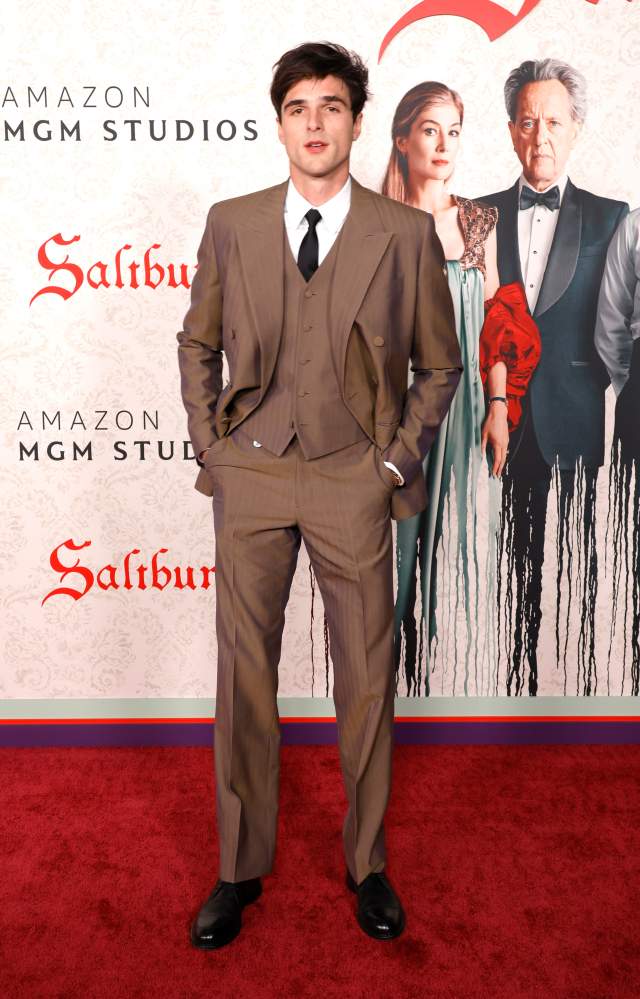 Na imagem com cor, Jacob Elordi usando roupas estilosas com tendências de moda - Metrópoles