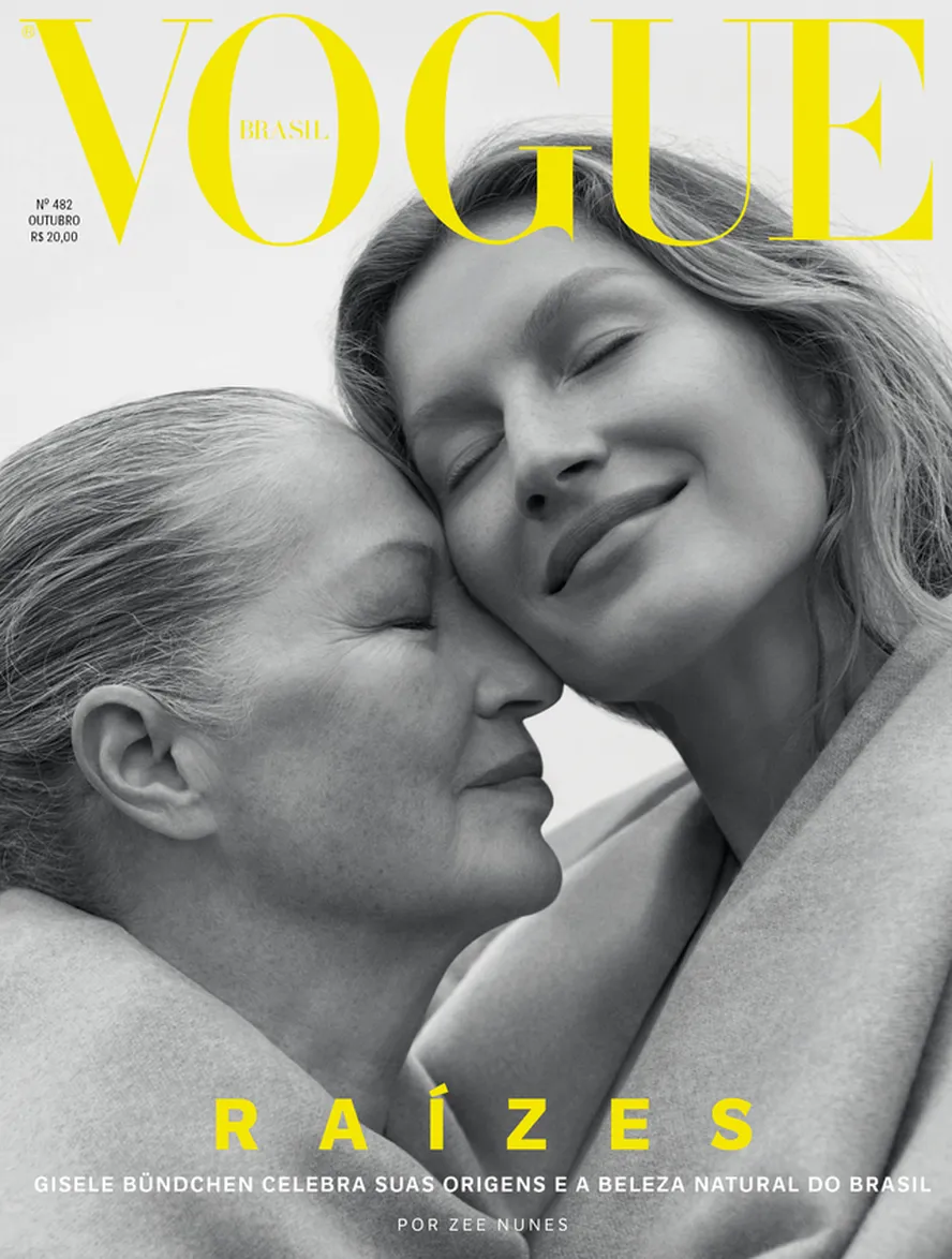 Gisele Bündchen e a mãe abraçadas