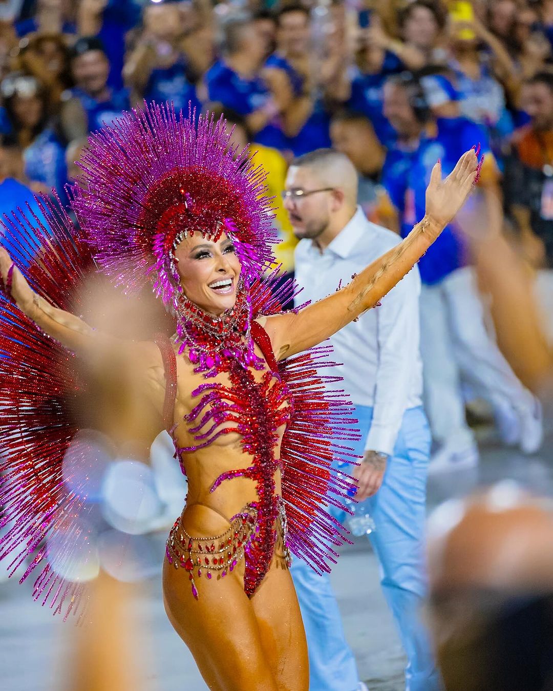 Sabrina Sato na avenida