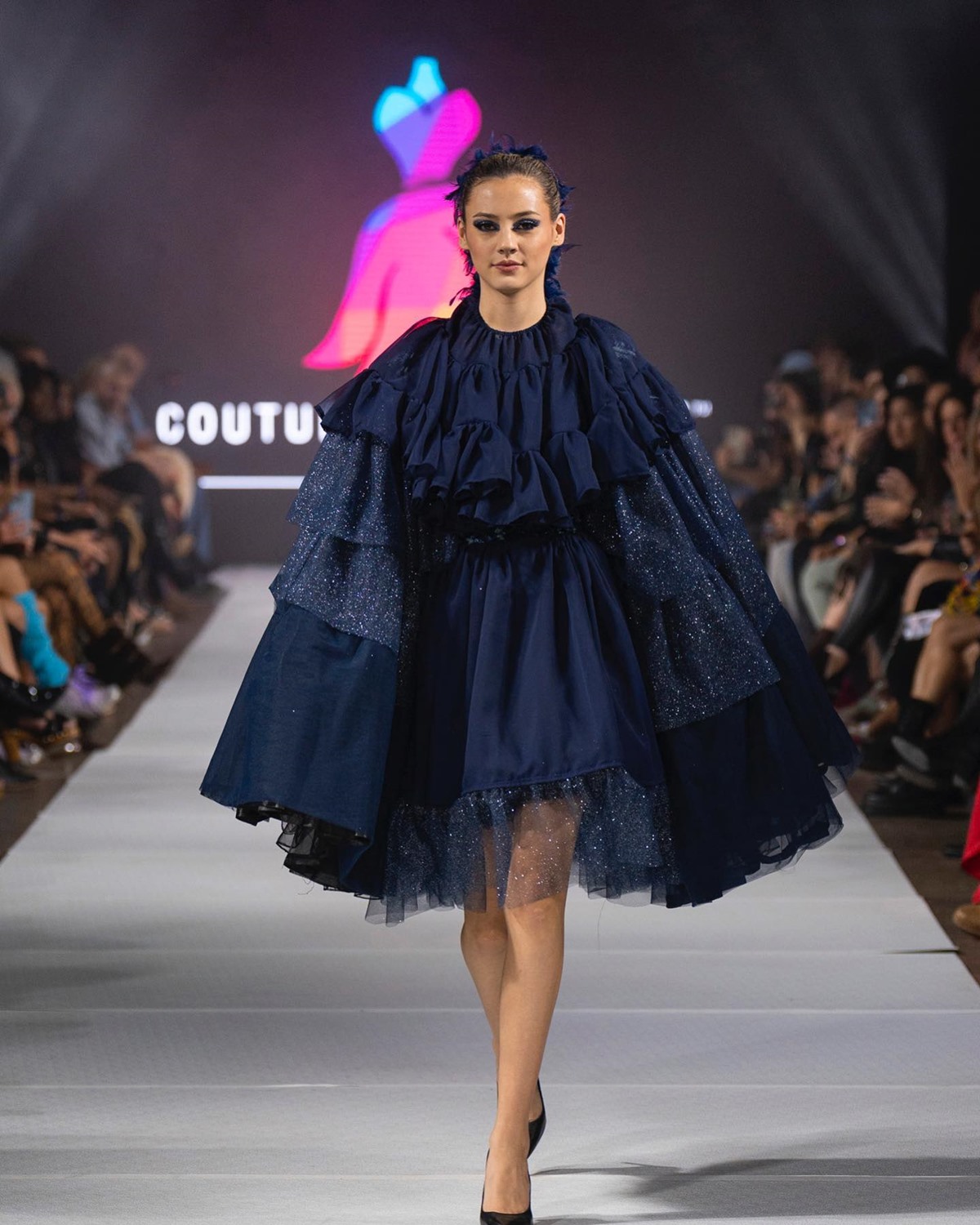 max alexander estilista criança desfile vestido - metrópoles