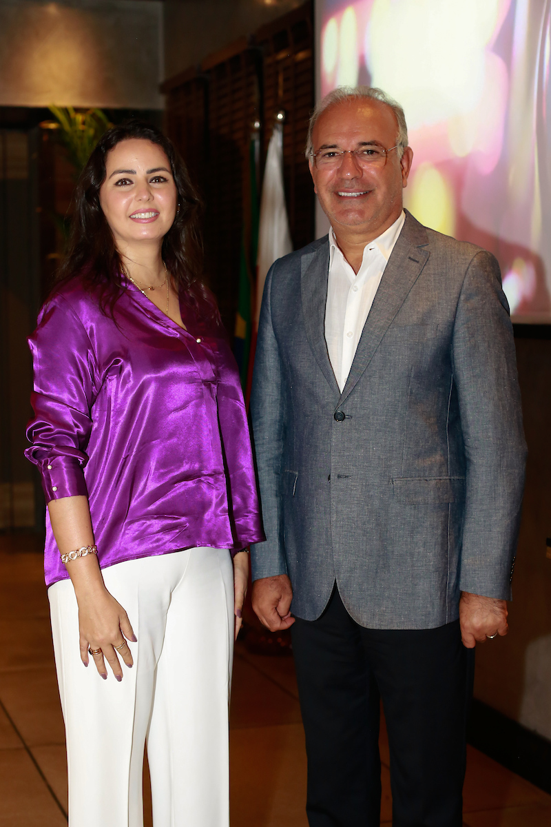 Embaixador de Marrocos, Nabil Adghoghi e embaixatriz Sra. Siham Belamine