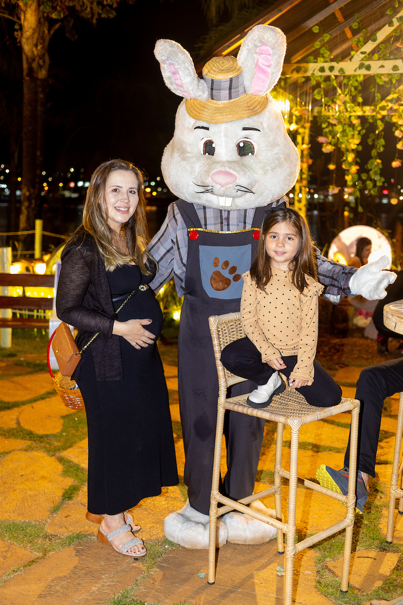 Camilla Andrade, Valentina Andrade e Sr. Coelho