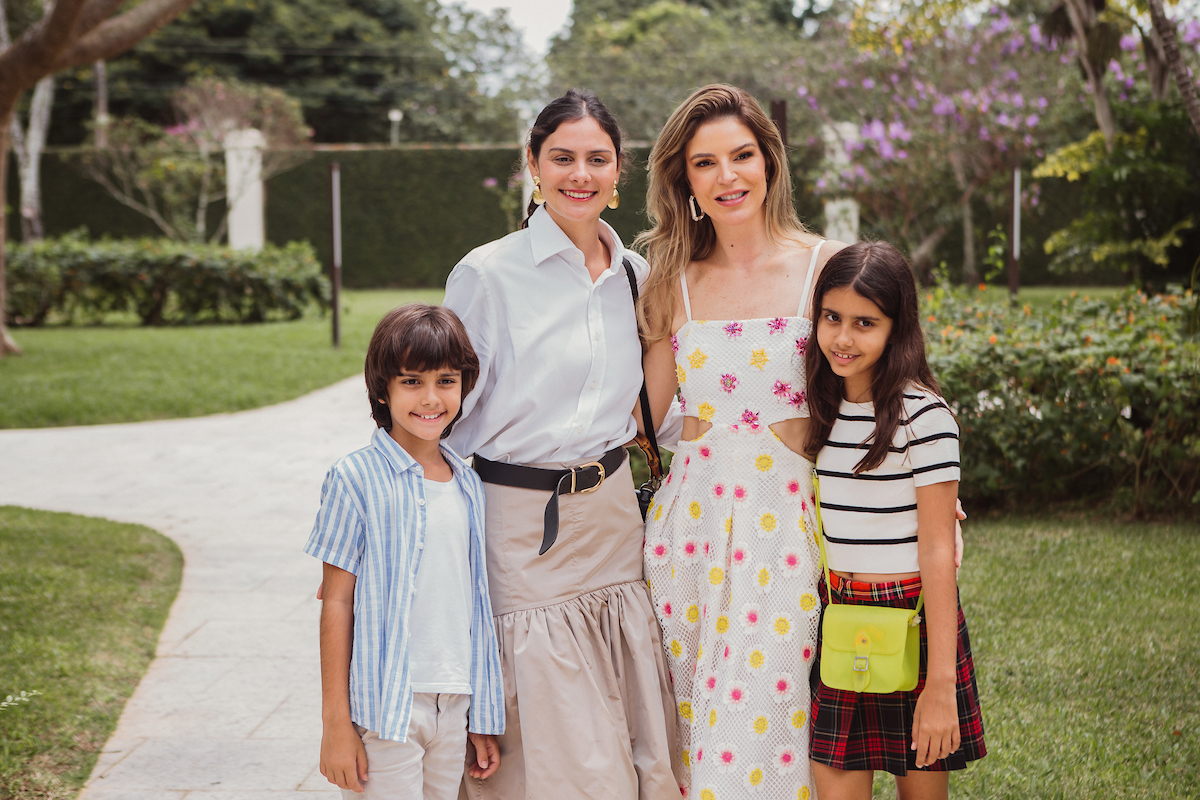 Miguel Jones, Raquel Jones, Duda Portella Amorim e Catarina Jones