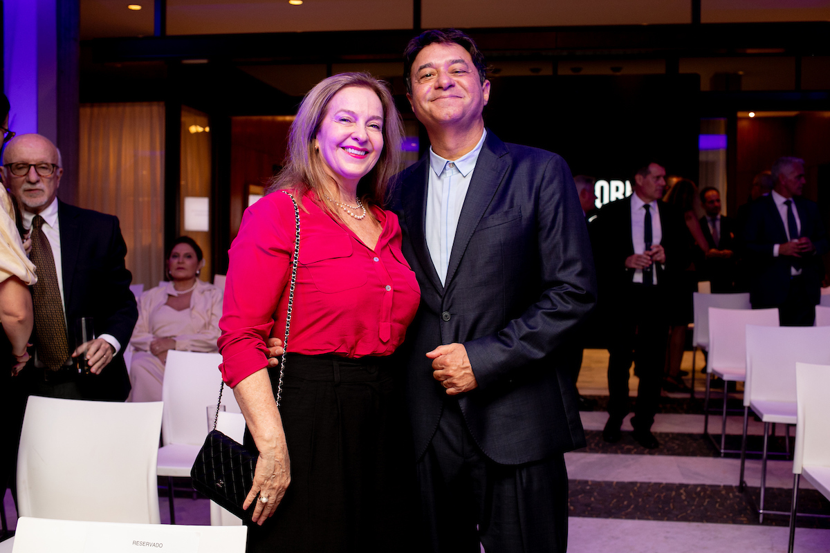 Maestro Claudio Cohen com a esposa, Fabiane Cohen