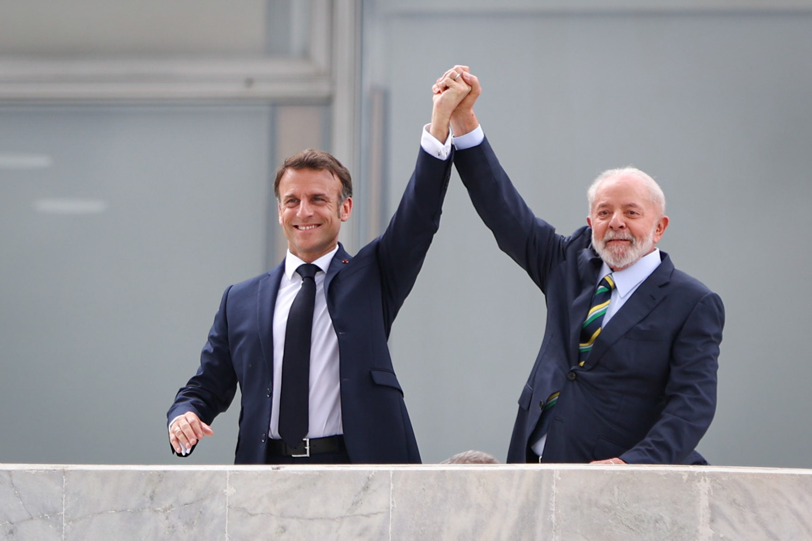 Lula conversa com Macron sobre tarifaço, COP e acordo Mercosul-UE