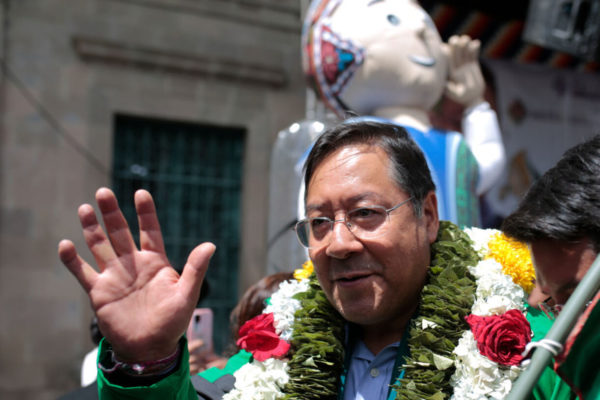 Foto colorida do presidente da Bolívia, Luis Arce, durante a celebração do dia nacional do 'Acullico' em 11 de janeiro de 2024 em La Paz, Bolívia - Metrópoles