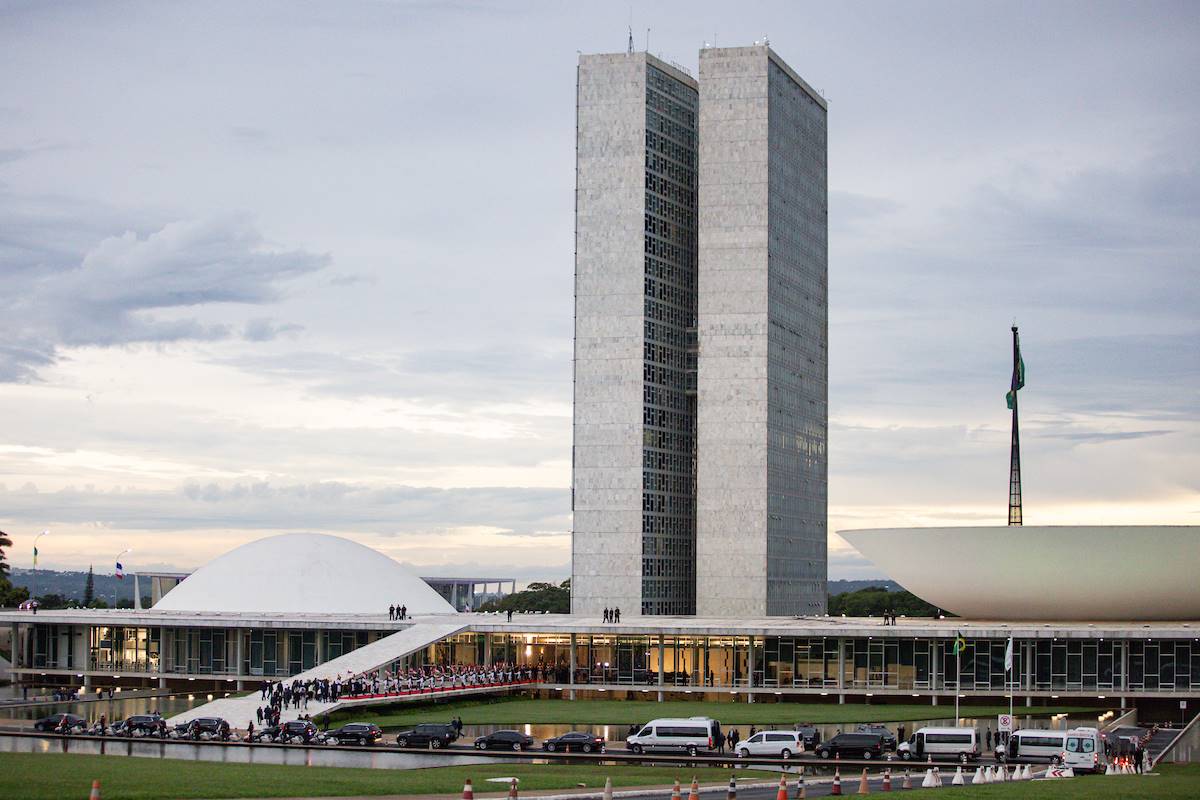 Governo anuncia bloqueio de R$ 7,1 bilhões em emendas