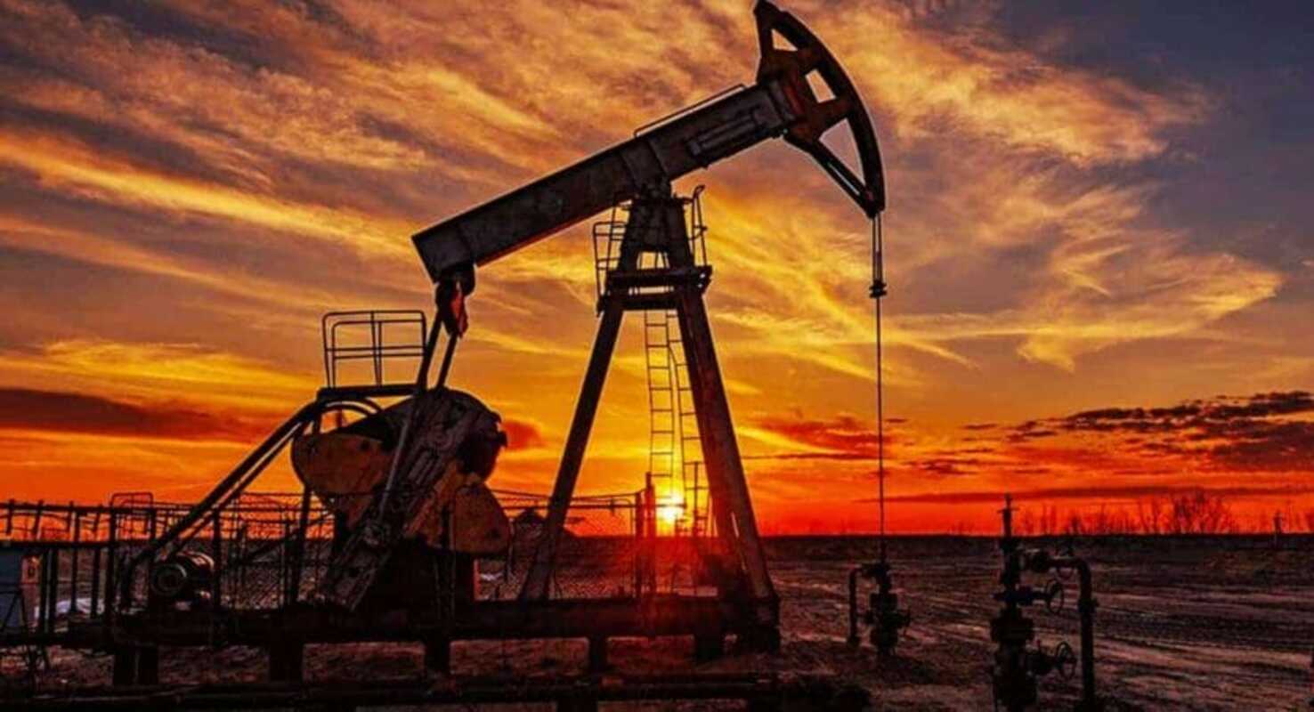 Após ataque de Israel, petróleo tem maior alta em um dia desde 2022